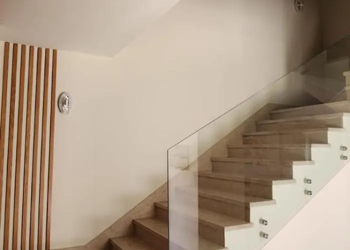 Azha Sokhna Private